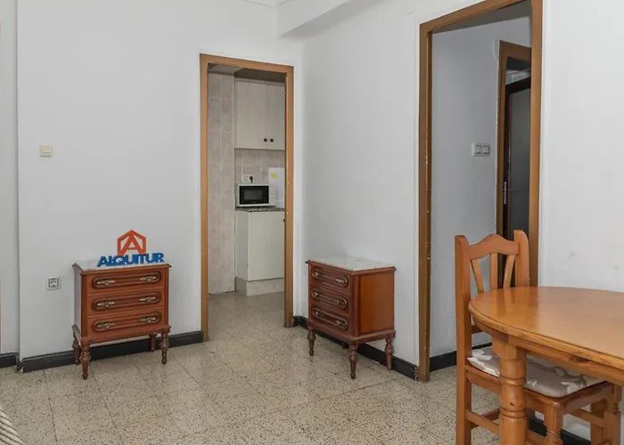 Estirpe, 4º-8 Appartement *